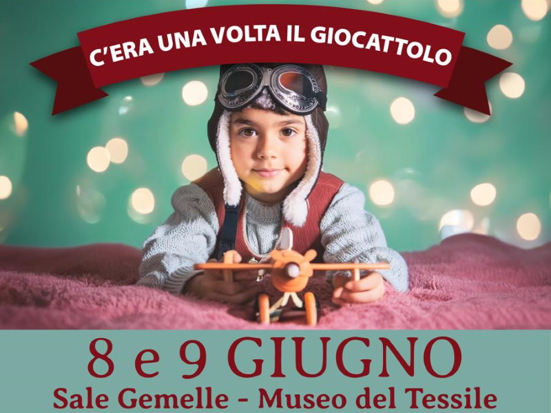 mostra giocattolo busto