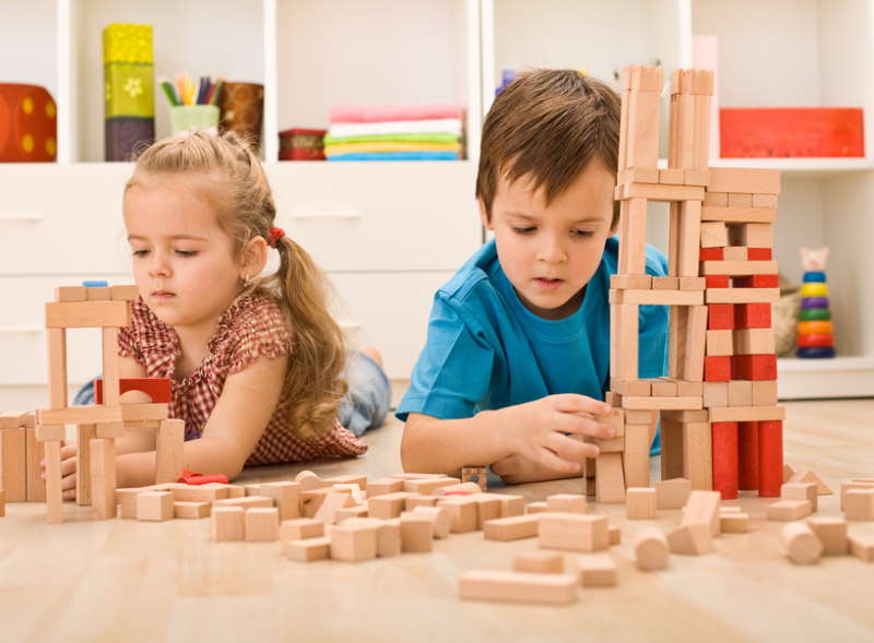 Giochi da fare in casa con i bambini