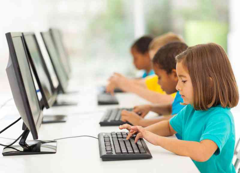 Sicurezza in rete: guida per genitori di nativi digitali
