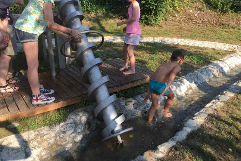 Il giardino dei giochi d’acqua alle Dighe del Panperduto