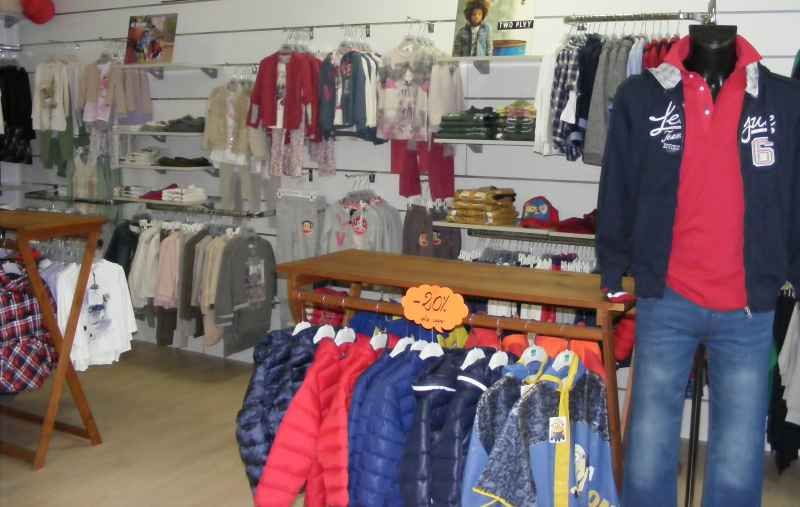 Outlet abbigliamento best sale bimbi
